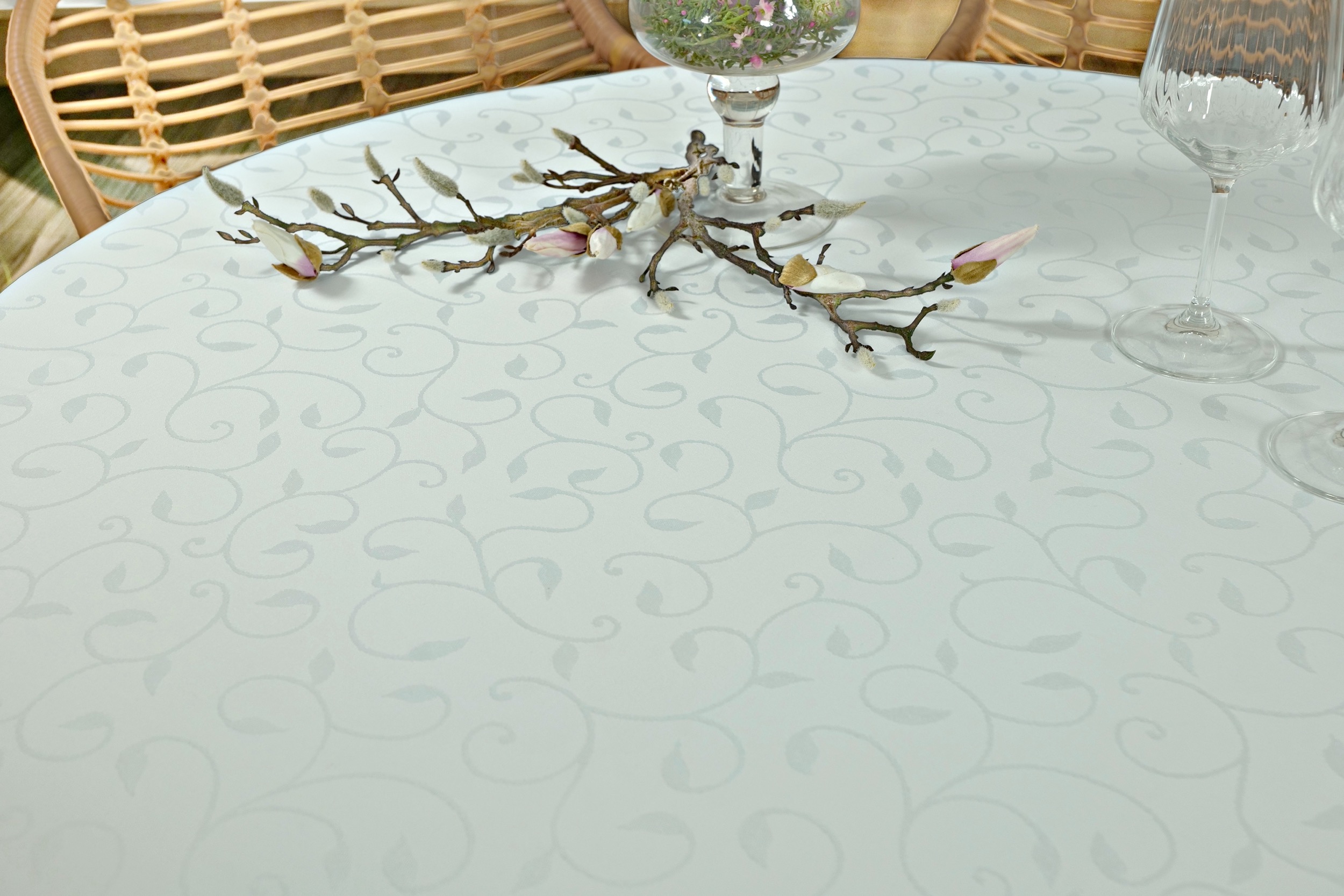 OVALE Tischdecke Damast Fleckschutz weiß Muster 110 cm