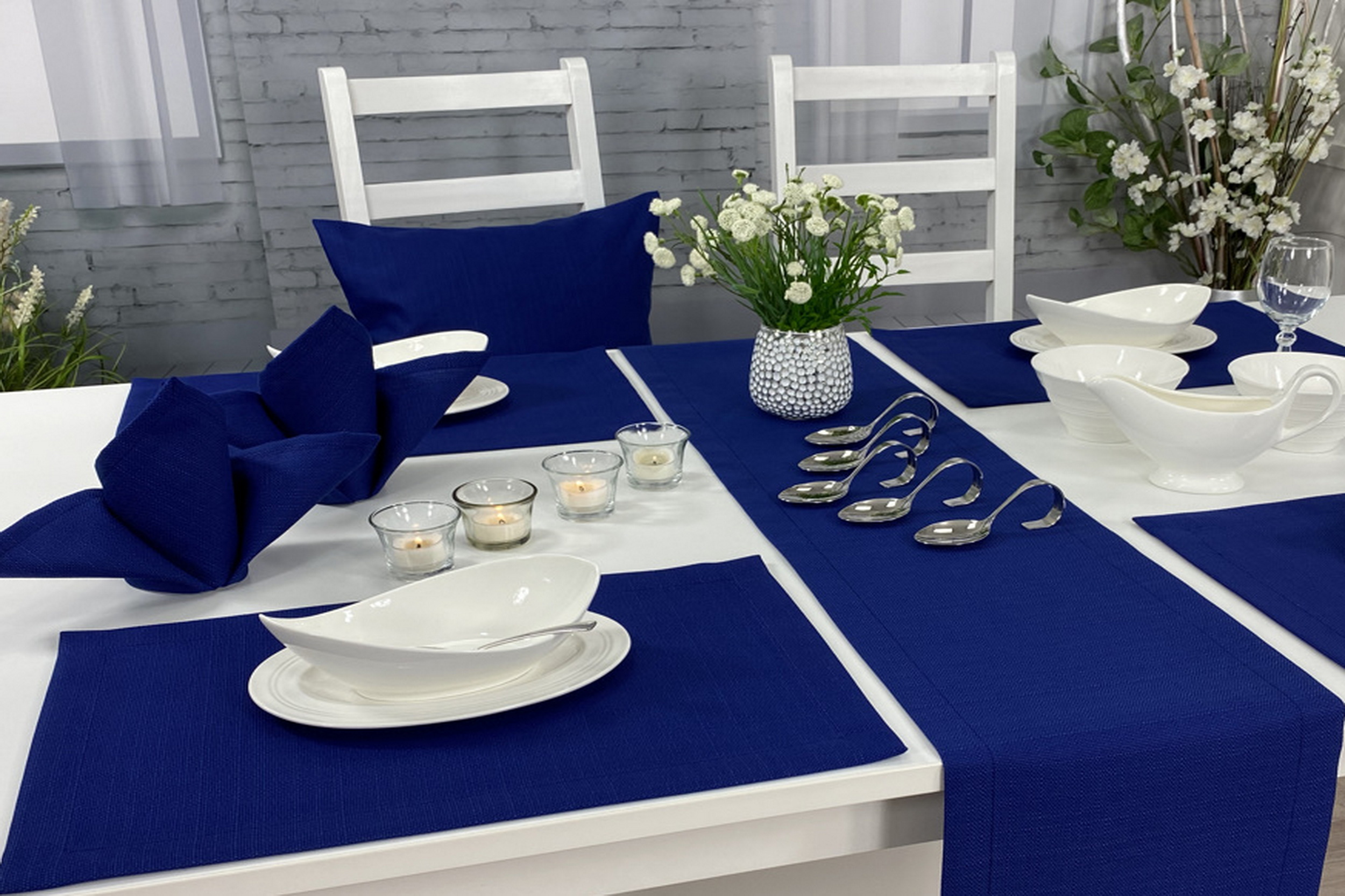 Tischläufer mit Fleckschutz  Evita Blau Uni Breite 30 cm