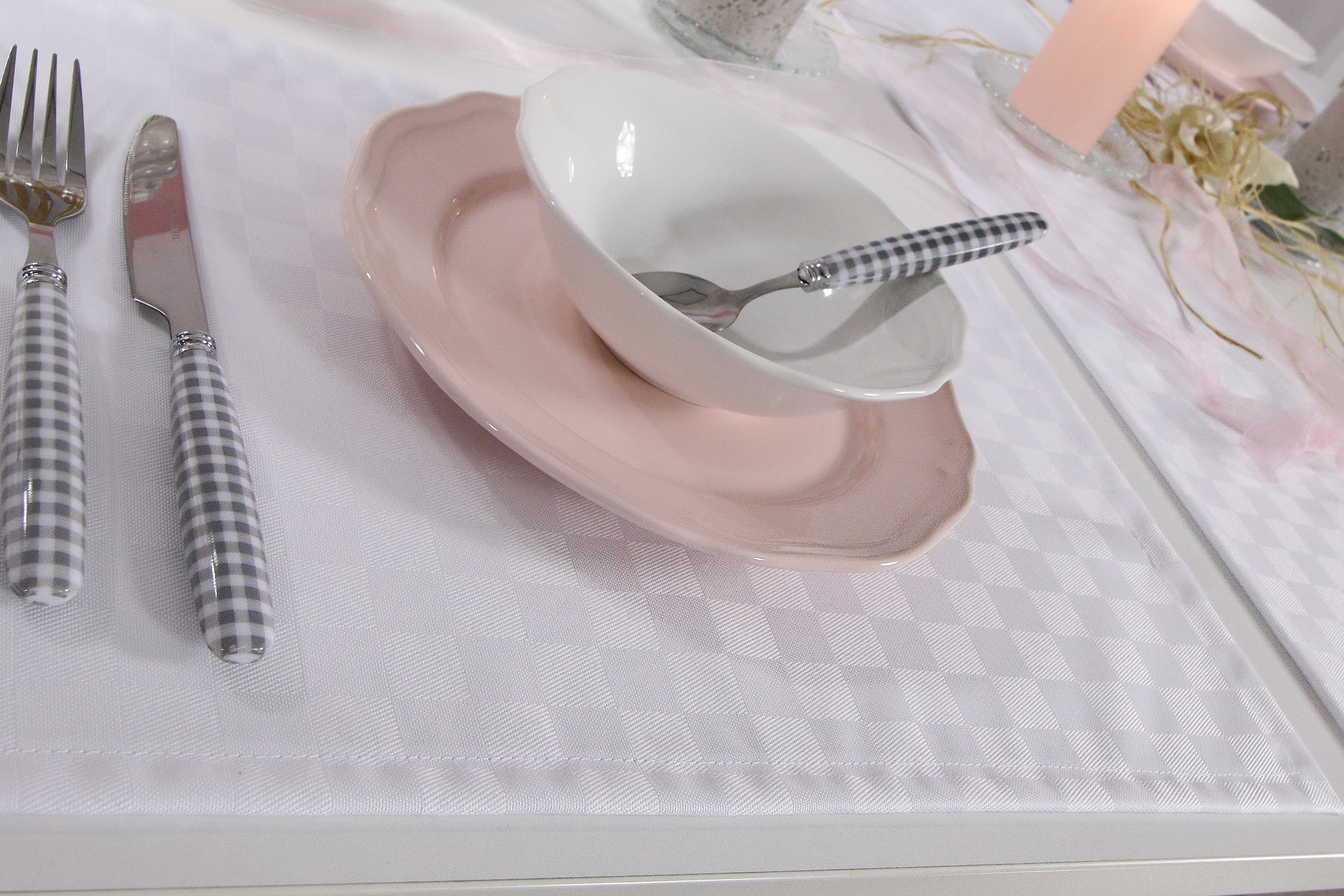 Tischset Weiß abwaschbar kleines Karo Janita Größe 32x42 cm Platzset