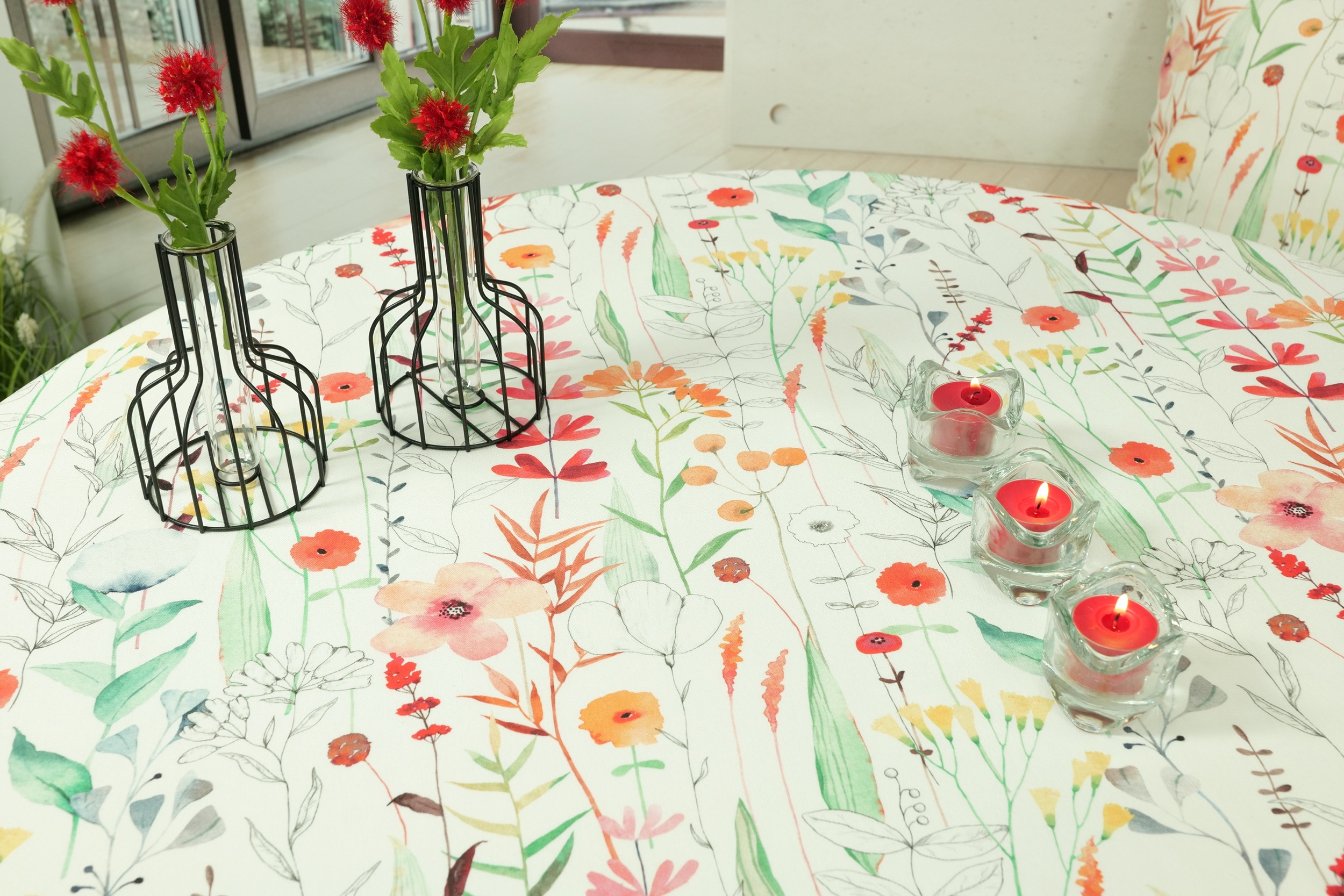 Tischdecke Garten mit Fleckschutz buntes Muster Beatrice Breite 140 cm OVAL